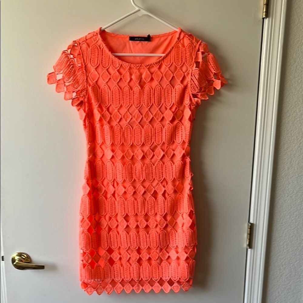 Ark & Co Pink Sheath Mini Dress with Flutter Sleeves size S Gently used